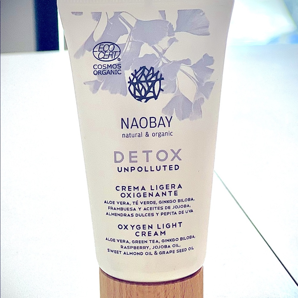 Naobay Detox Oxygen Light Cream